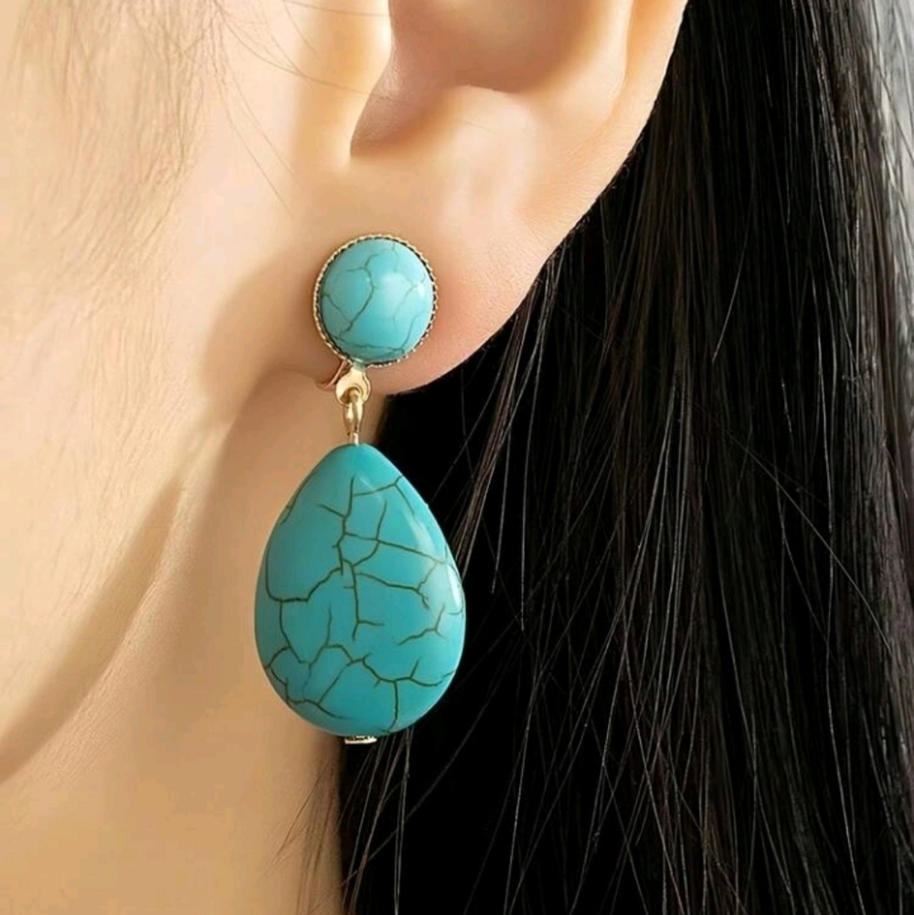 Turquoise Stone and Gold Drop Clasp Earrings